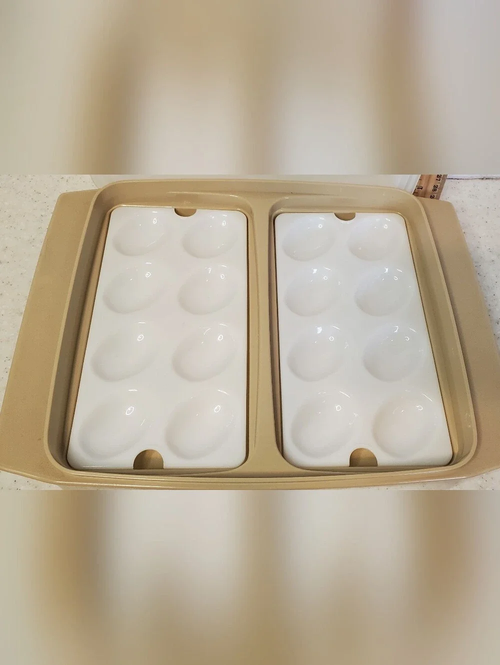 Vintage Tupperware Deviled Egg Carrier Holder 16 Egg Harvest Gold Taupe w/ Lid